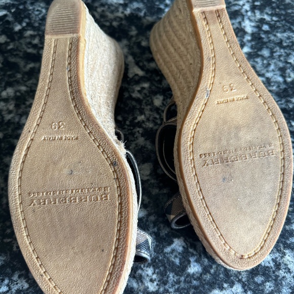Burberry shoes. Mink condition